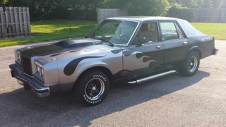 Illustration for article titled A Custom 1984 Chrysler Fifth Avenue for $4,500?